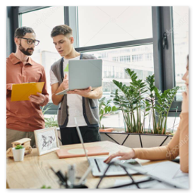 Besprechung der Einsatzplanung mit Projektleitung und Qualitätsmitarbeitern